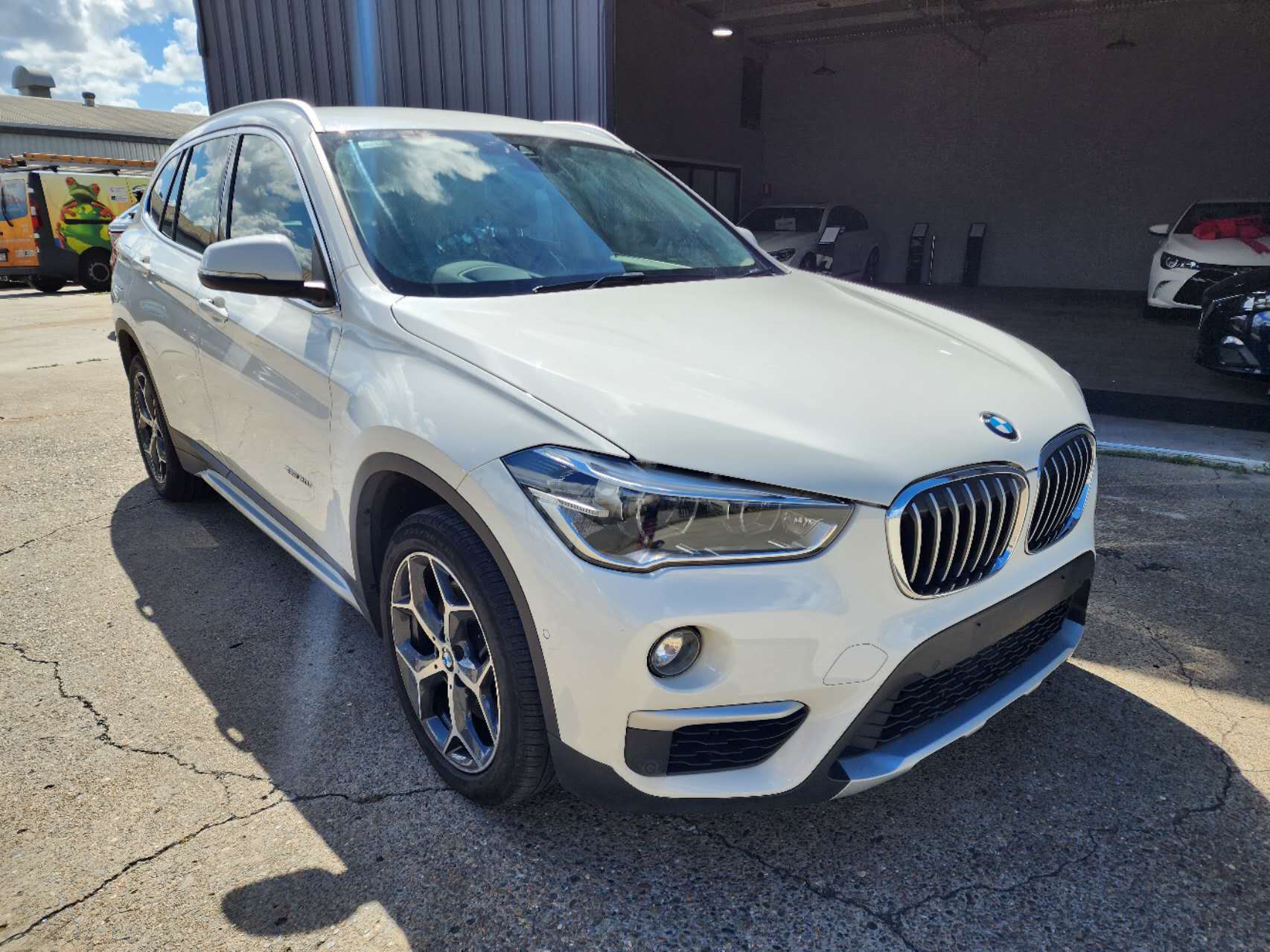 2015 BMW X1 20i