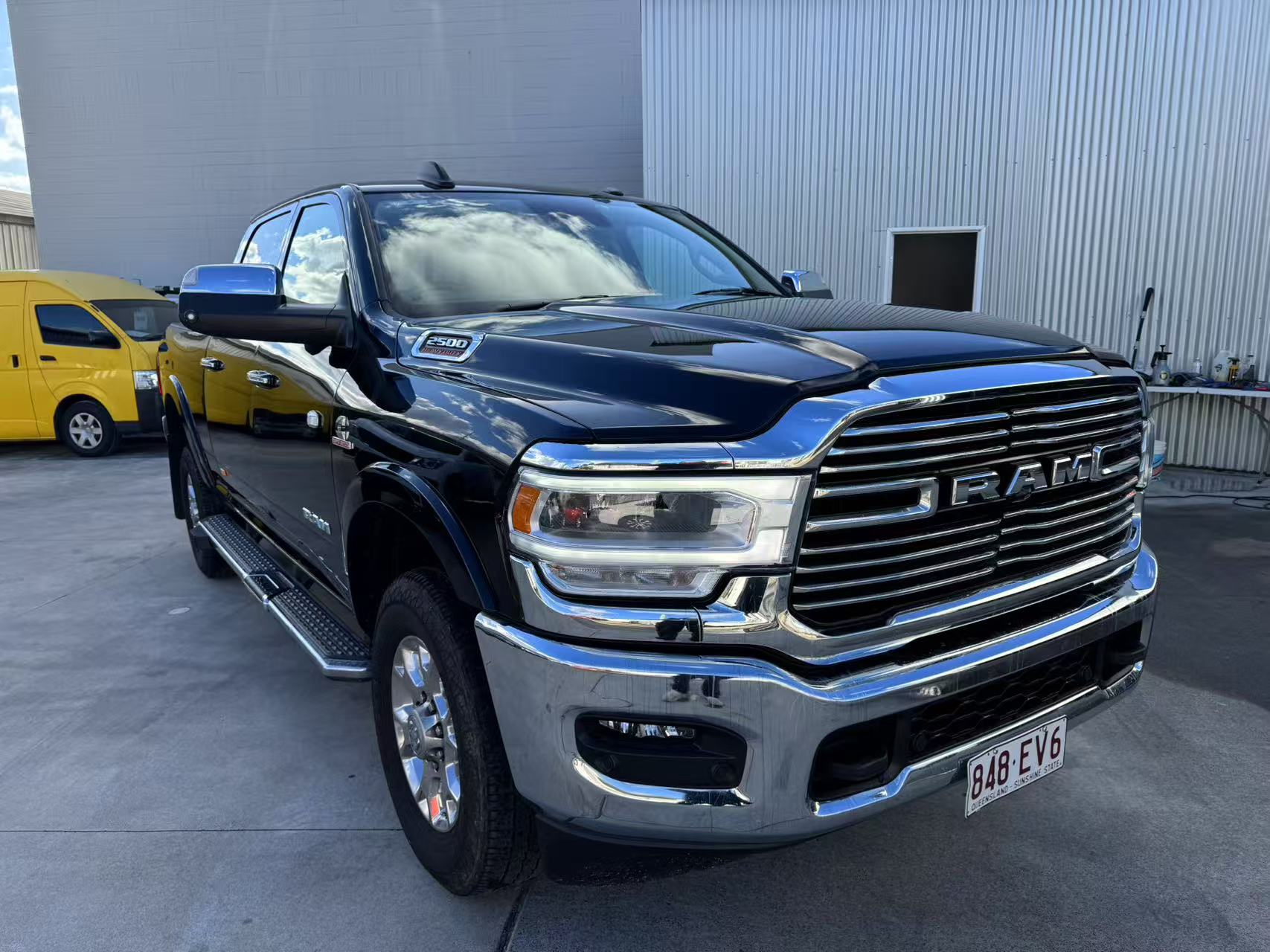 2022 RAM 2500 Laramie 4x4 Dual Range